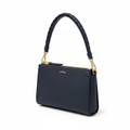 Wristlet purse